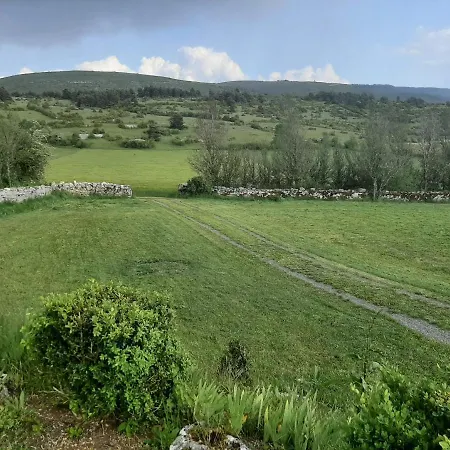 Le De Pierrot La Malene